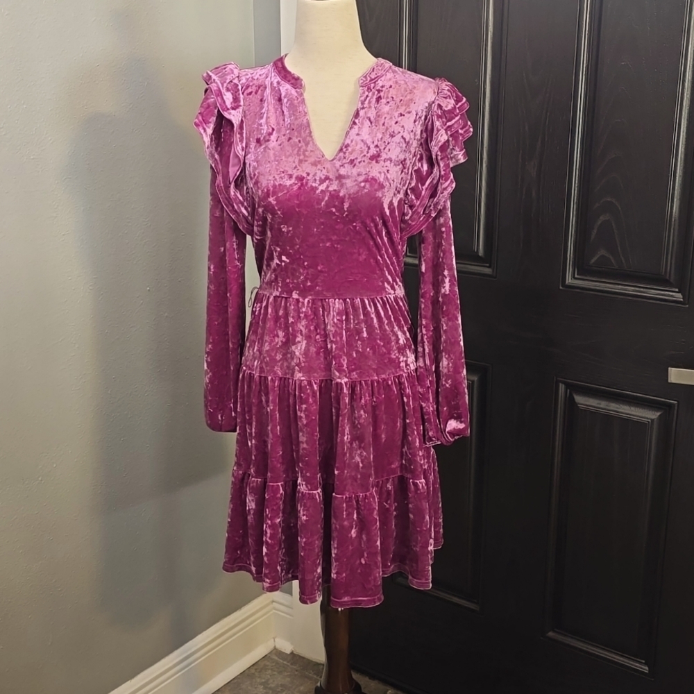 Adelyn Rae Lilac pink velvet dress